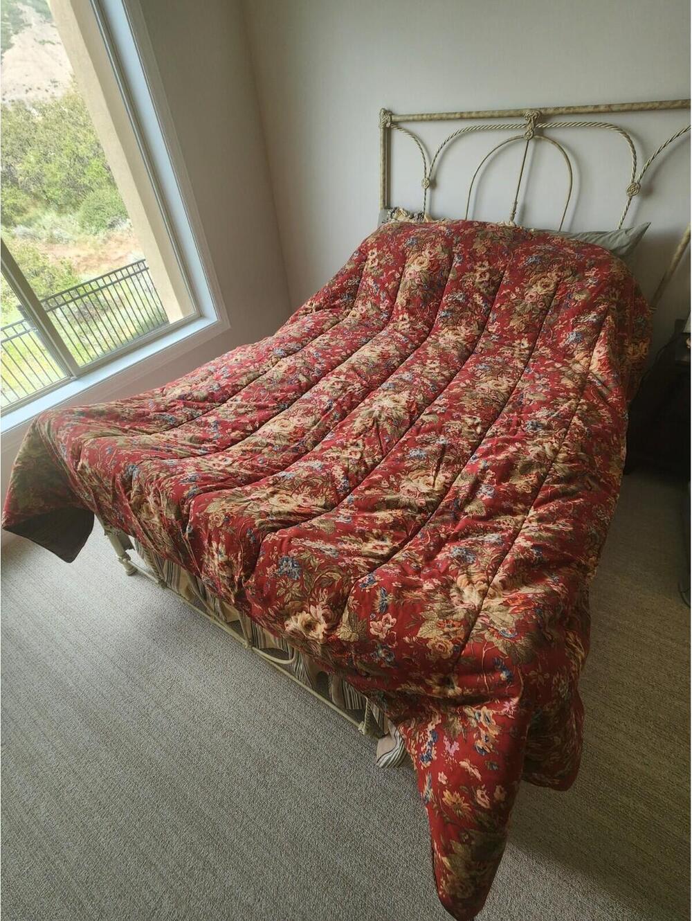 Chaps Ralph Lauren Summerton QUEEN/FULL Comforter Polyester Shams Red Floral